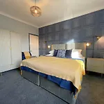 Spacious 3-Bedroom House With Parking